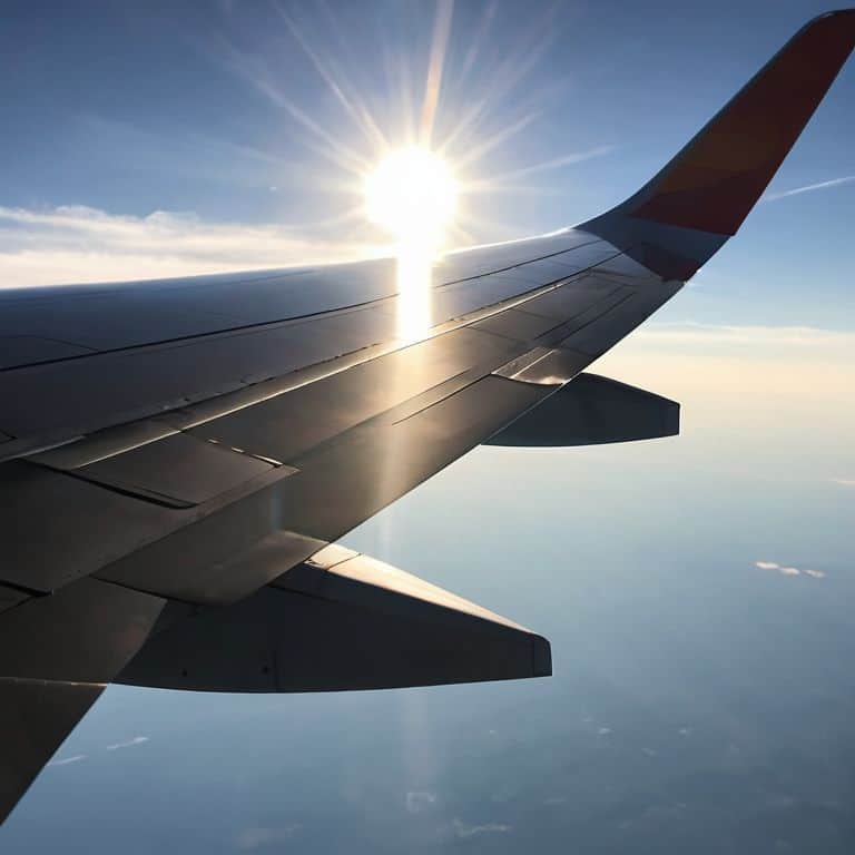 How Do Airplane Wings Generate Lift