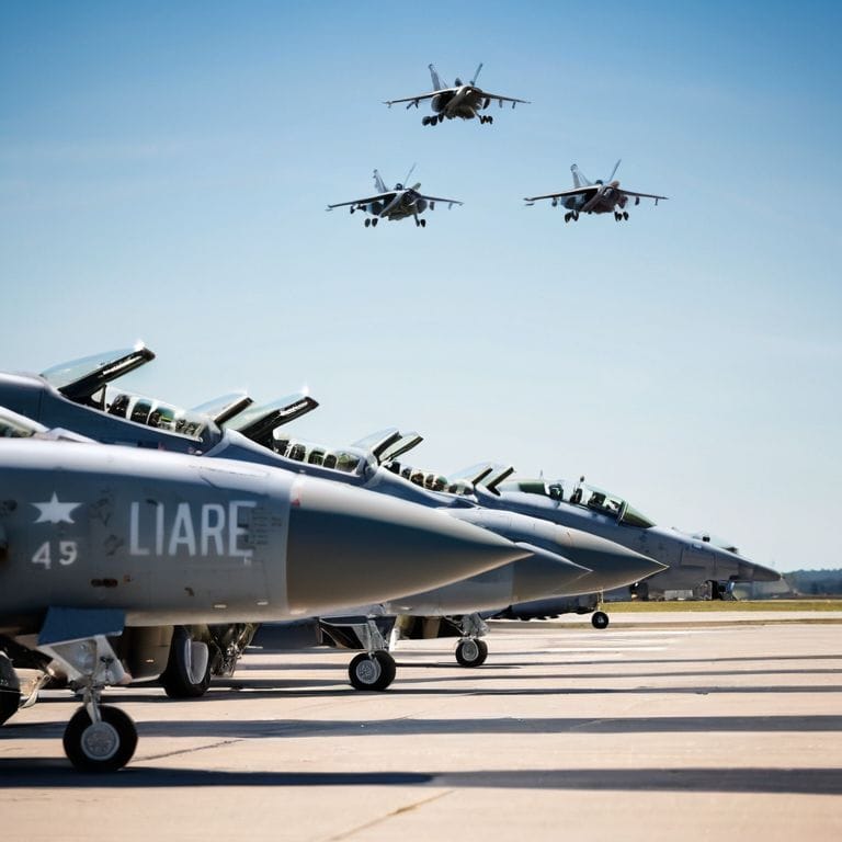 5 Essential Military Aircraft Identification Tips
